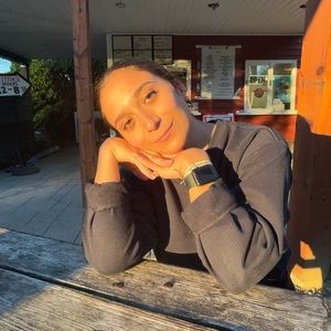 Meet your Posher, Anna